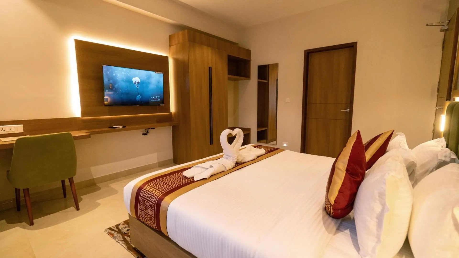 Hotel Grand Ajantha Putuppalli