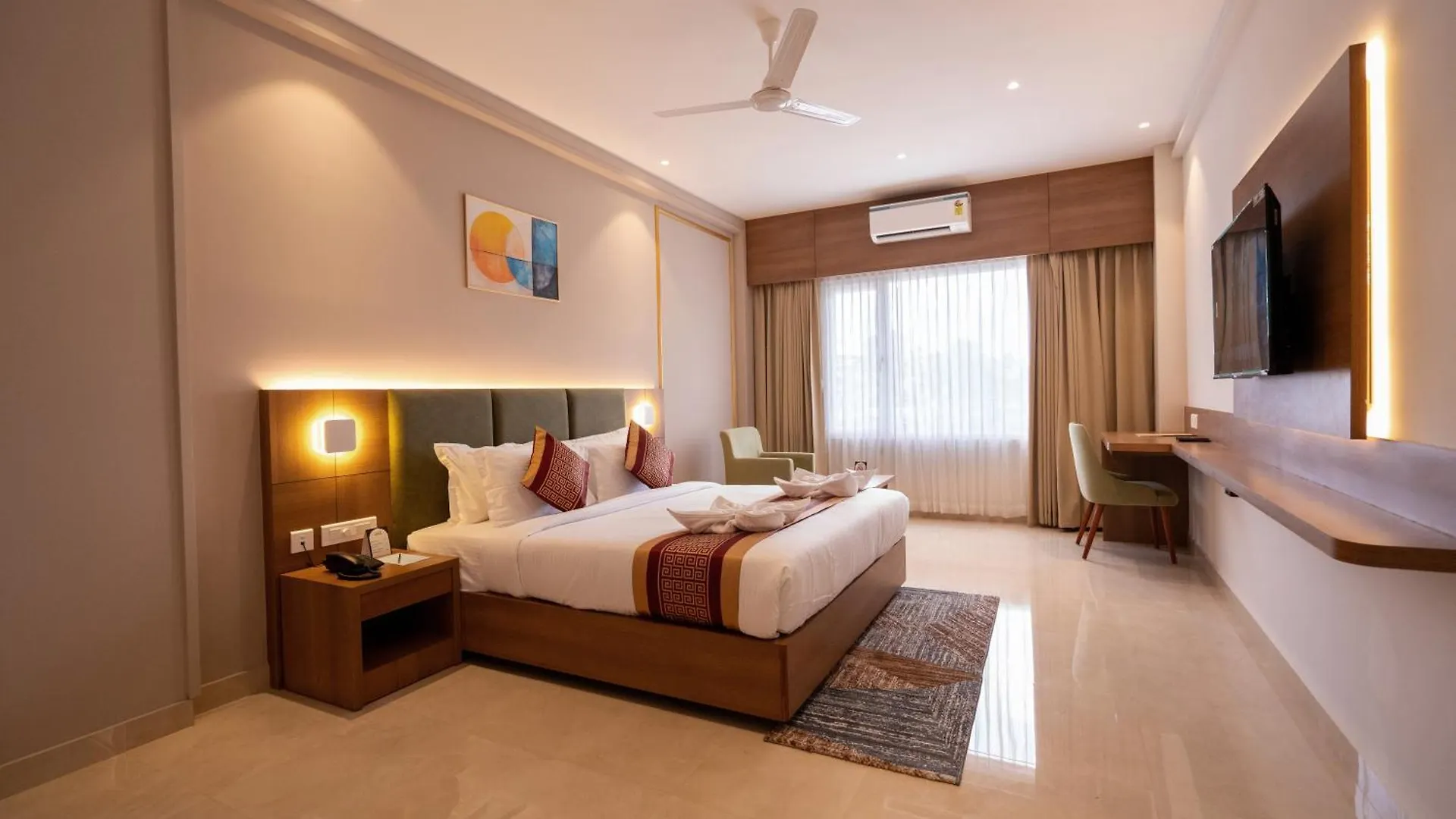 Hotel Grand Ajantha Putuppalli