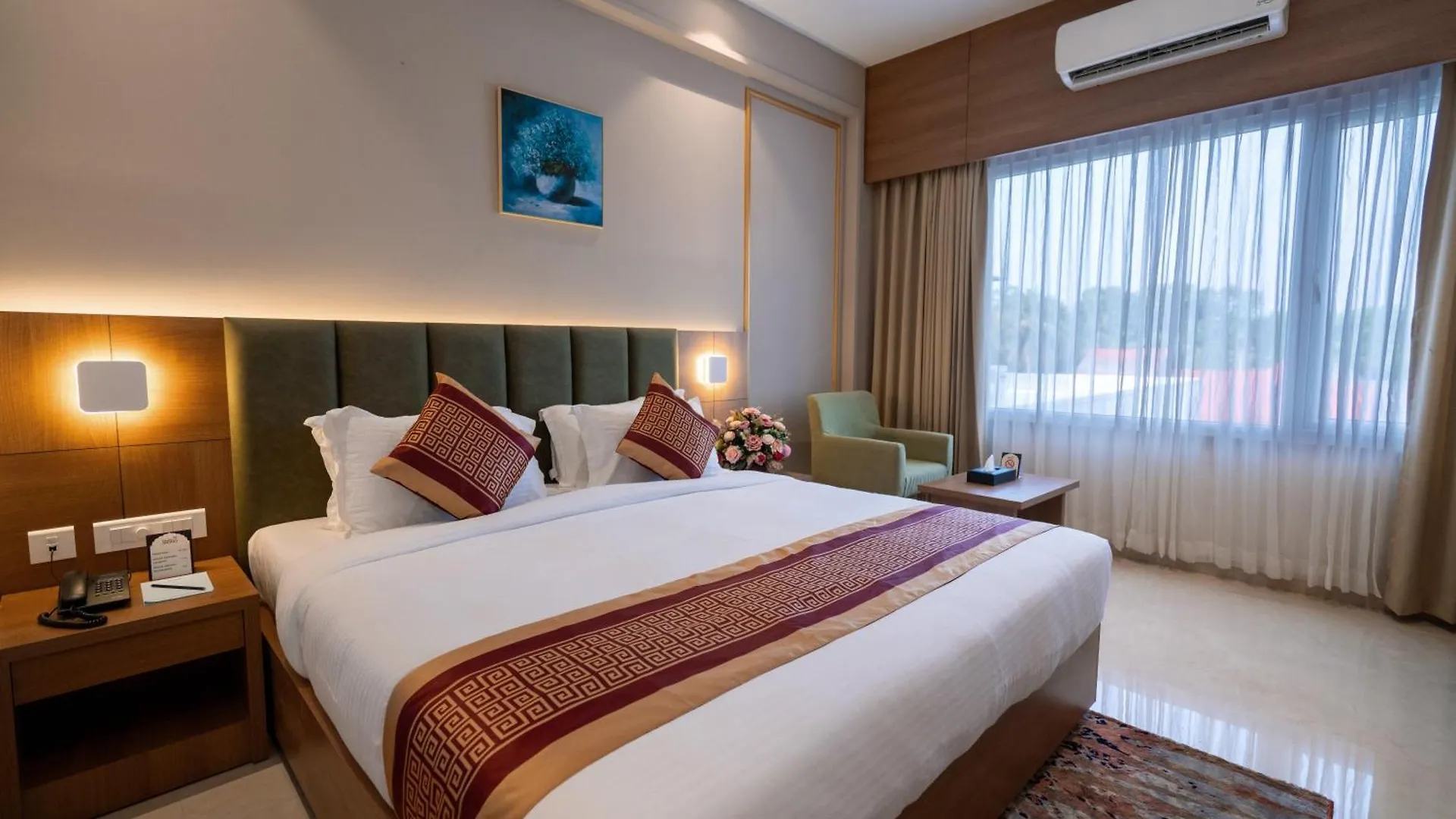 Hotel Grand Ajantha Putuppalli 0*,